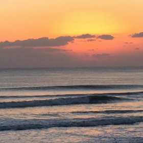 1月10日千葉北、東浪見の朝の波の画像