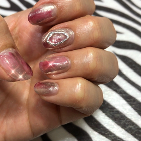 塗りかけネイル ニュアンスネイル ミラーネイルの画像
