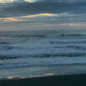 3月20日千葉北、東浪見の朝の波の画像