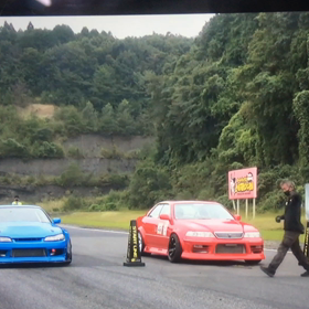 身内対決の画像