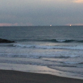 1月13日千葉北、東浪見の朝の波の画像