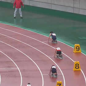 男女混合リレー予選３組の画像