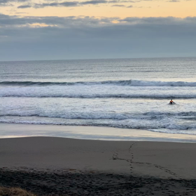 2月6日千葉北、東浪見の朝の波の画像