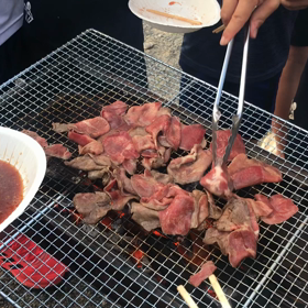 大阪の子供たちは焼肉を食べ方を知ってる。ただひたすらに食べるの画像