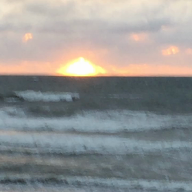 5月20日千葉北、東浪見の朝の波の画像