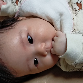 指しゃぶりと左手の存在☆の画像