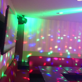 １人カラオケで通された部屋の画像