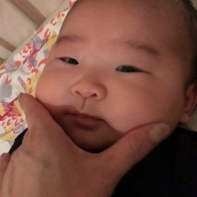 生後3ヶ月 腕が持ち上るようになったの画像