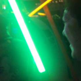 バンコクのOzone one市場に友達をつれていきますの画像