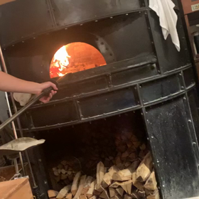 竈門で焼くピザはうまうま☆イタリアン　麻布十番の画像