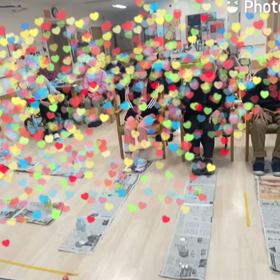 手足で引っ張っての画像