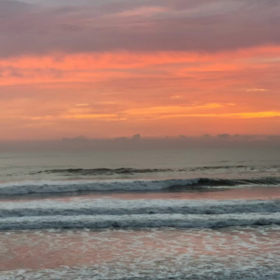 10月27日千葉北、東浪見の朝の波の画像