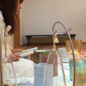 クリスタルボウル演奏会の画像