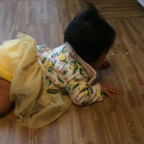 【娘4m28d】*ずり這い記念日の画像