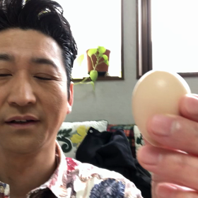烏骨鶏の卵の画像