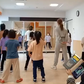 幅広い年齢でのレッスンの画像