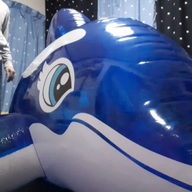 巨大シャチフロートの画像