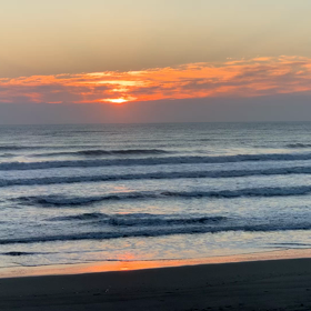 10月29日千葉北、東浪見の朝の波の画像