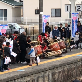 呉線開通万歳の画像