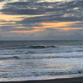 12月4日千葉北、東浪見の朝の波の画像