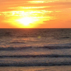 10月24日千葉北、東浪見の朝の波の画像