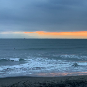 2月24日千葉北、東浪見の朝の波の画像