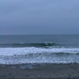 9月13日千葉北、東浪見の朝の波の画像