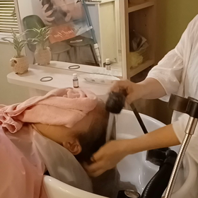 疲れを癒すヘッドスパの画像