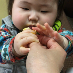 離乳食はじまってますよの画像