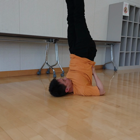 ステップ１：ショルダースタンド・スクワットをやってみようの画像