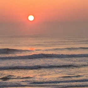 2月24日千葉北、東浪見の朝の波の画像