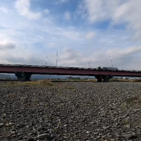 林道帰りの河原で沼にハマりかける･･･の画像