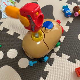 【爆笑】娘が自粛中に生み出した新たな遊びの画像