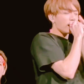 テテにフォーカスの画像