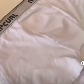 パンツのたたみ方の画像