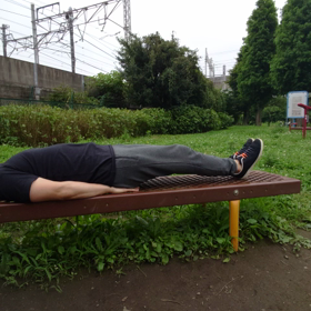 ステップ４：フラット・フロッグ・レッグレイズをやってみようの画像