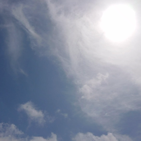 雲の流れの画像