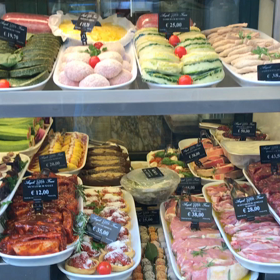 お肉屋さんの画像