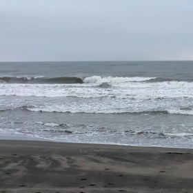 10月15日千葉北、東浪見の朝の波の画像