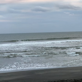 10月27日千葉北、東浪見の朝の波の画像