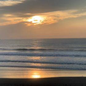 7月29日千葉北、東浪見の朝の波の画像