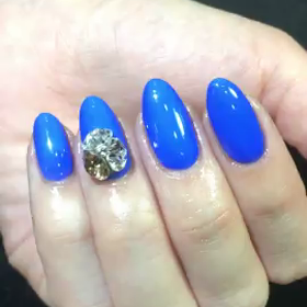 Vカットストーン入荷しましたの画像