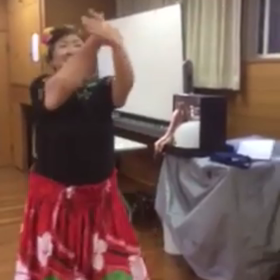 7年くらい前フラダンス通ってた頃の先生の画像