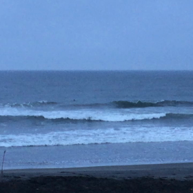 8月20日千葉北、東浪見の朝の波の画像
