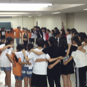 前日リハーサル 円陣✌️の画像