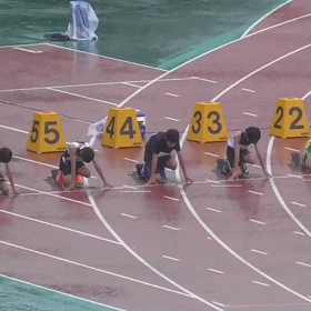 ６年男子100ｍ 10組目の画像