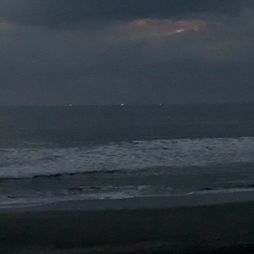 3月11日千葉北、東浪見の朝の波の画像