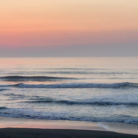 5月19日千葉北、東浪見の朝の波の画像