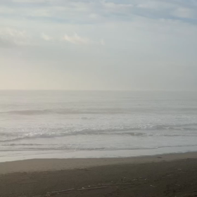 5月18日千葉北、東浪見の朝の波の画像