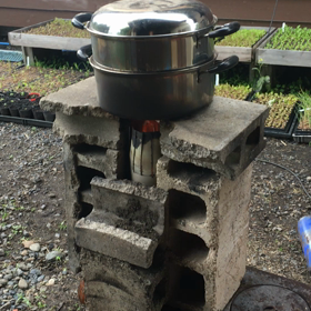 これは何を作っているだろう？の画像